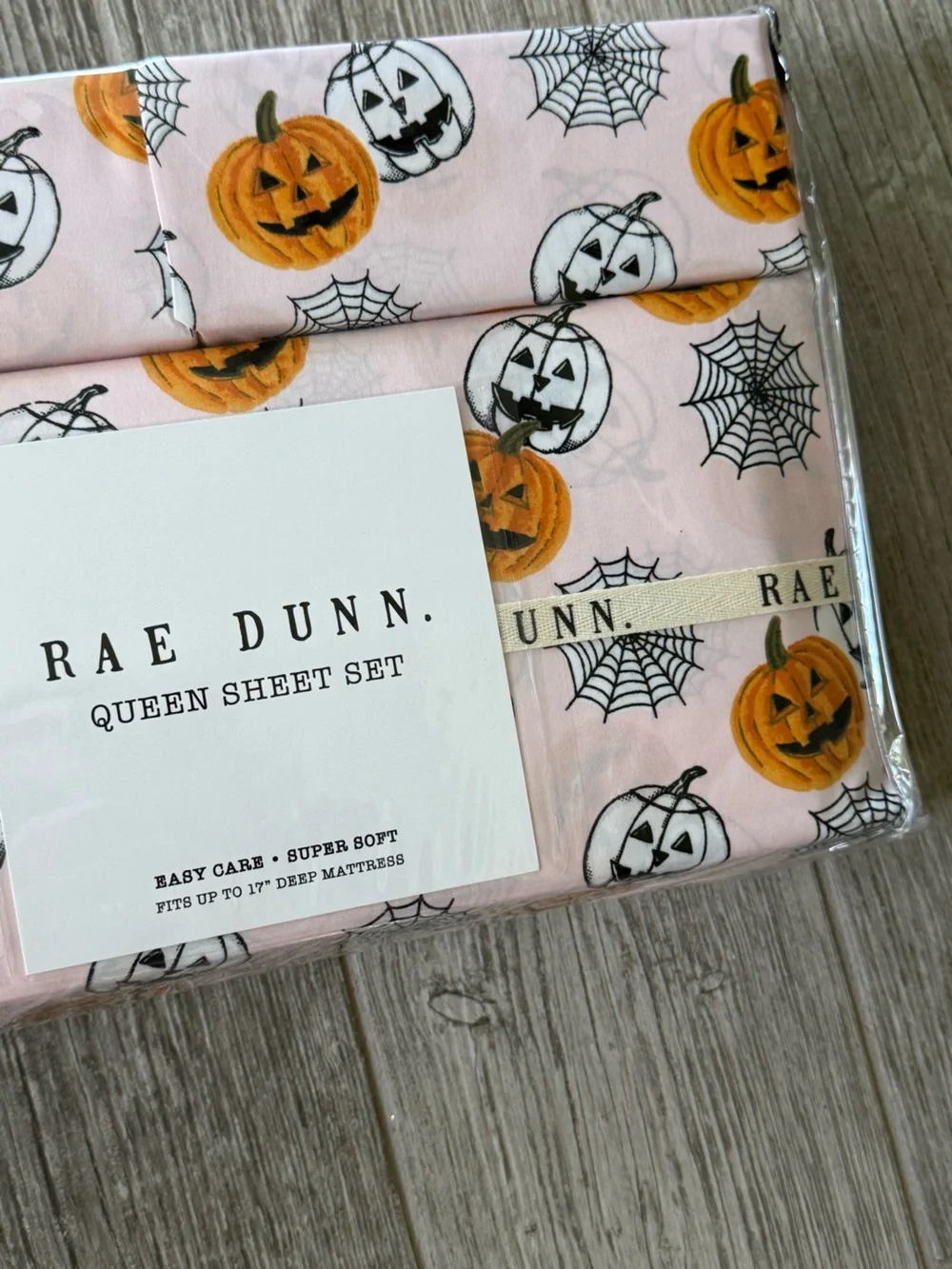 Rae Dunn Pink Pumpkin & Spiderweb Sheet Set - Queen